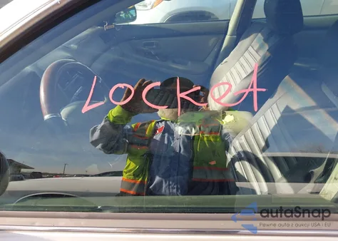 1998 Lexus Es 300 from USA, damaged, VIN JT8BF28G0W5033921